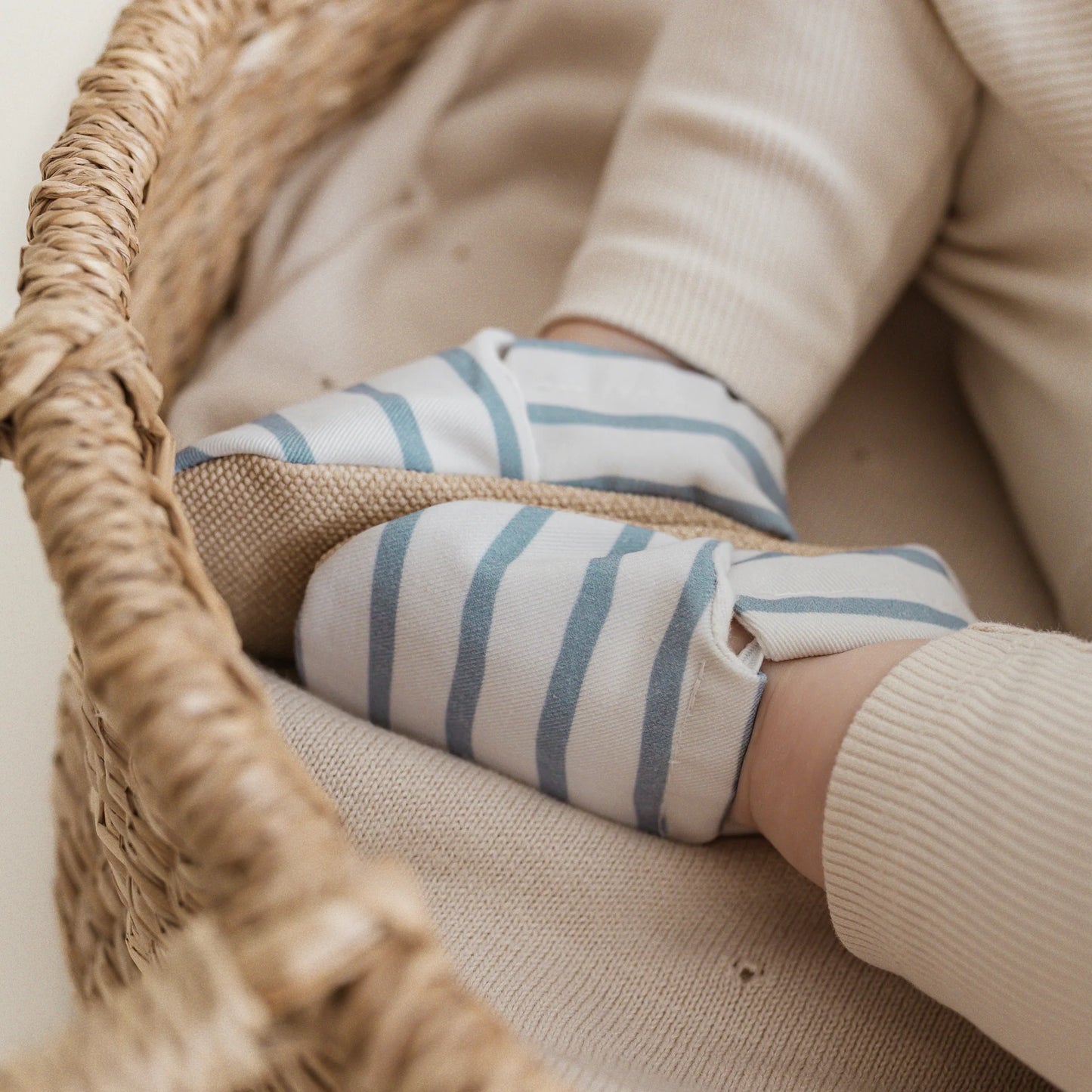 Cosy Roots Krabbelschuh Blue Striped ungefüttert