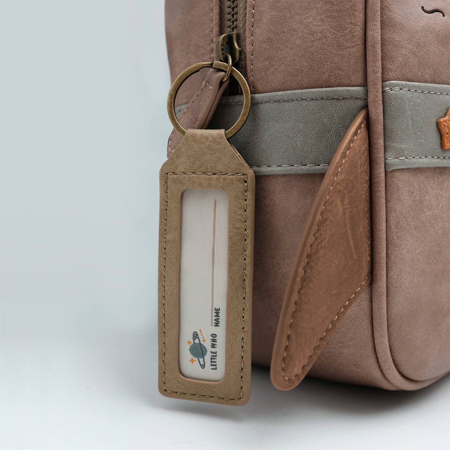 Little Who Namensschild Walnuss Braun