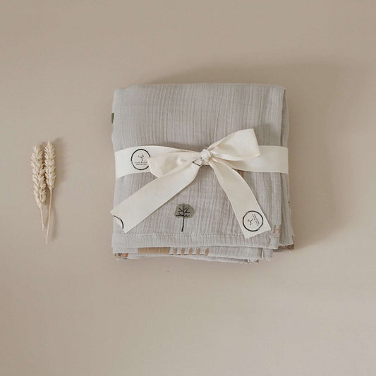 Cosy Roots GOTS Organic Muslin Swaddle - Little Farm - 120x120cm