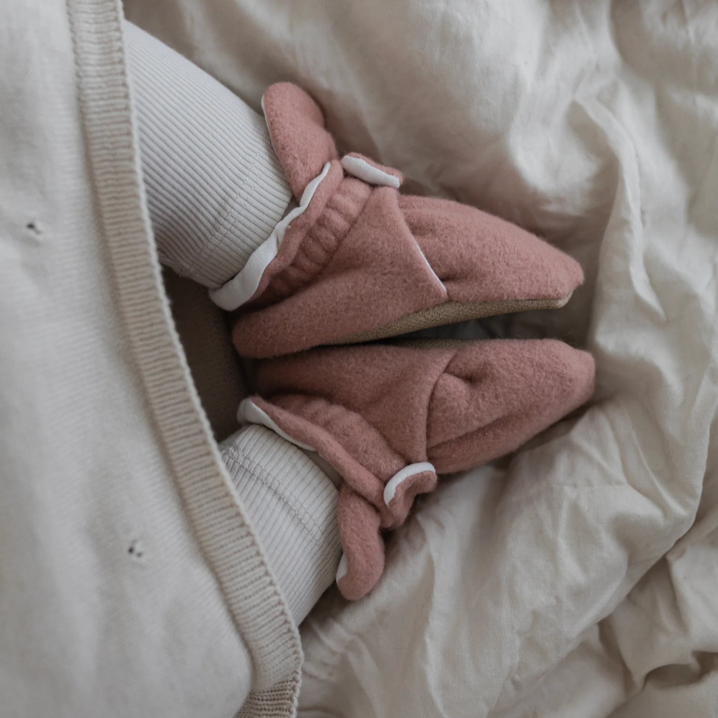 Cosy Roots Organic Fleece Booties - Dusty Rose Melange